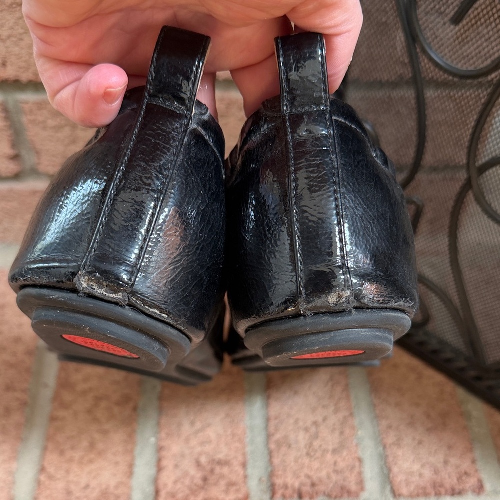 Fitflop Black Patent Ballet Flats with Cushioned Insole - Picture 4 of 10